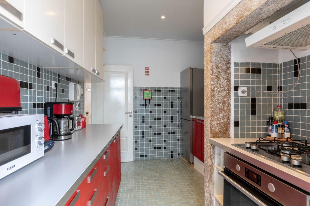 Fantastic Family Apartment In Estrela Lisboa المظهر الخارجي الصورة
